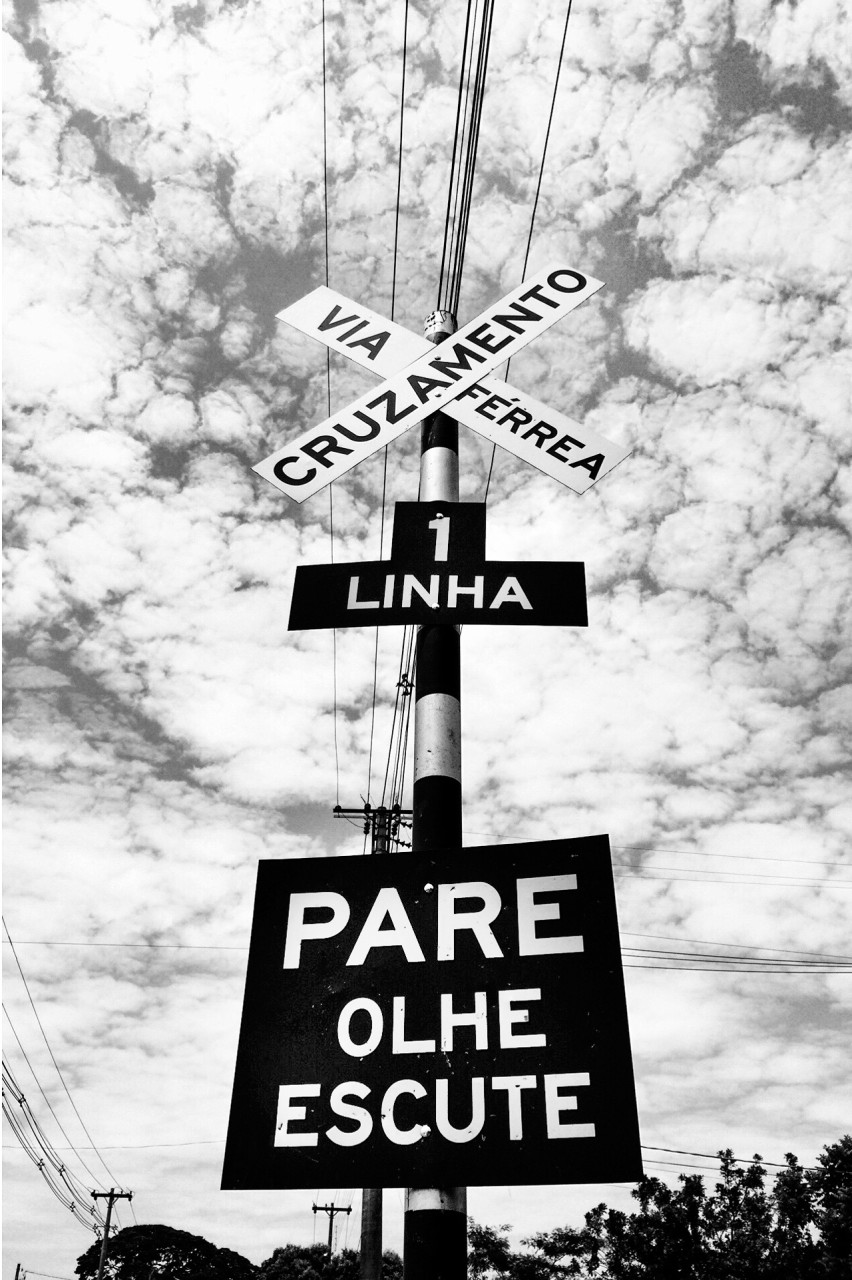 pare-olhe-escute-mariana-pekin-fotografia